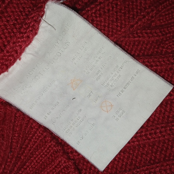 Sweater - Picture 4 of 5